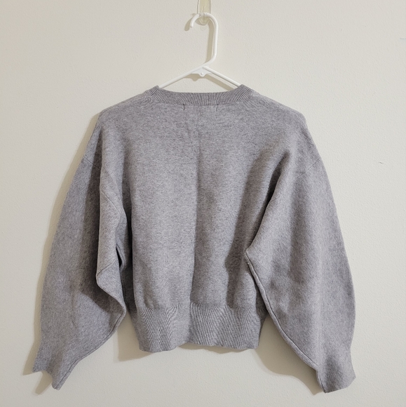 Forever 21 Woman's Gray Sweater - Picture 2 of 6